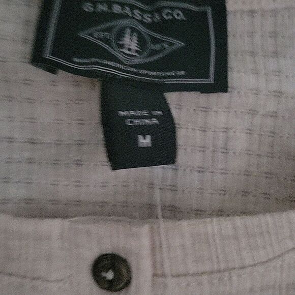 G.H. Bass & Co. Cream Long Sleeve Tee - Picture 4 of 5